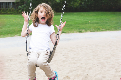 files/girl-playing-on-park-swings.jpg
